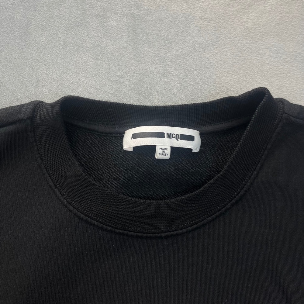 McQ Alexander McQueen Sweatshirt Men Size Large Black Monster Eye Graphic - Picture 4 of 9